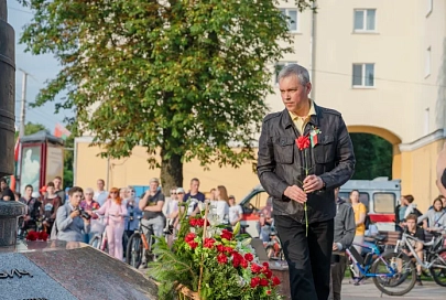 Государственное предприятие «Светиловичи-Агро» от всей души поздравляет коллектив и ветеранов предприятия, деловых партнеров, жителей области с Днем Независимости Республики Беларусь!
