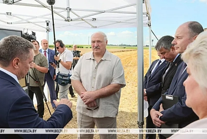 "Пресс должен быть". Лукашенко про технологии, от которых не нужно "отпихиваться