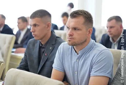 Ваша судьба - работать на земле, работать с людьми... В Гомеле прошел семинар-учеба проекта "Школа молодого руководителя"