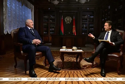Лукашенко о внешней политике Беларуси: я никогда на двух стульях не сидел 