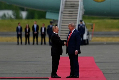 Путин и Трамп встретились на летном поле в Анкоридже 
