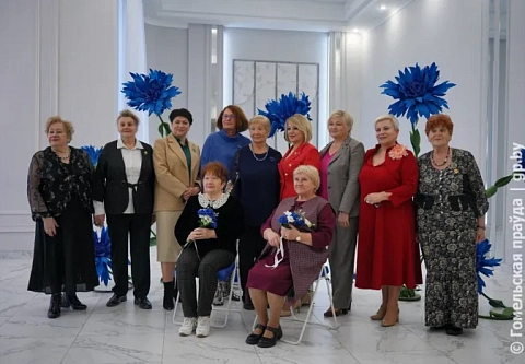 В канун Дня пожилых людей областная организация БСЖ поблагодарила ветеранов женского движения Гомельщины за инициативу и активность