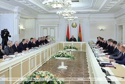 Лукашенко представили два варианта программы пятилетки, но без консенсуса. Какие вопросы ставит Президент? 