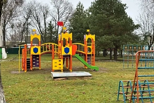 В деревнях Присно и Шерстин Ветковского района появились современные детские площадки