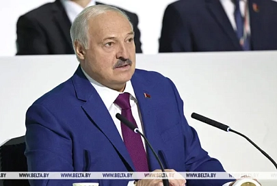 "Думайте и не обижайтесь потом на государство". Лукашенко высказался о распределении специалистов
