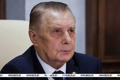 Лукашенко попросил Валентина Сукало "не уходить далеко от Верховного Суда"