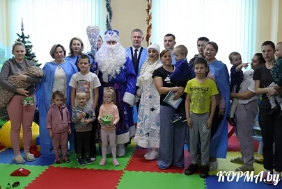 Акции «Наши дети» и «От всей души» прошли в Корме с участием помощника Президента – инспектора по Гомельской области Руслана Пархамовича