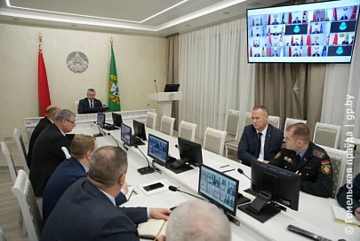 Встречаем осадки во всеоружии: председатель облисполкома Иван Крупко провел селекторное совещание по расчистке региона от снега
