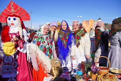 Жители Новобелицкого района встретили Масленицу
