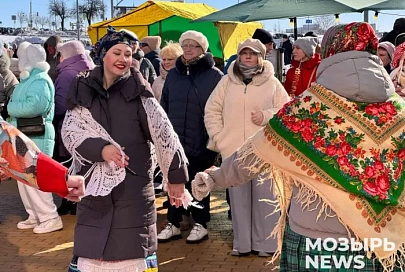 Яркая Масленица с блинами и песнями собрала жителей и гостей Мозыря