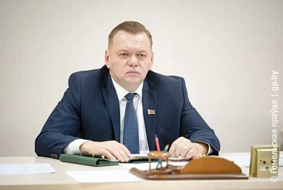 Передать память в надежные руки: заместитель председателя облисполкома Дмитрий Алейников провел прием граждан
