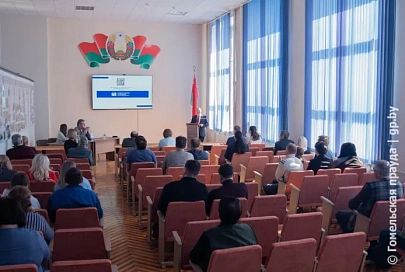 Разложили на атомы. Представители «Гомельскай праўды» и «Правда Радио» встретились с коллективом Института механики металлополимерных систем имени В. А. Белого НАН