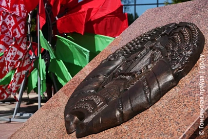 Руководство Гомельской области поздравило жителей региона с Днем Государственного флага, Государственного герба и Государственного гимна Республики Беларусь