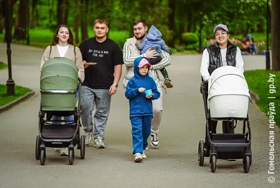 В канун Дня семьи фотокорреспондент «Гомельскай праўды» запечатлел моменты, проведенные родными людьми вместе