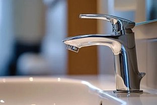 В Советском районе Гомеля отключили горячую воду в восьми домах