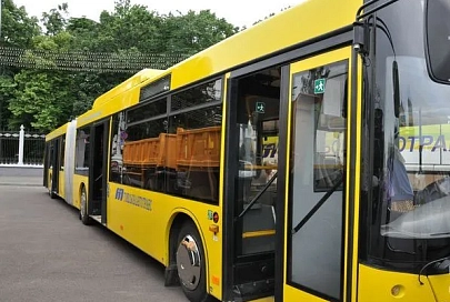 Гомельчанам показали новый автобус МАЗ-215