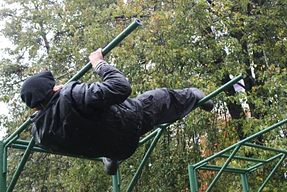  В гомельской средней школе № 30 торжественно открыли «Полосу препятствий юного разведчика»