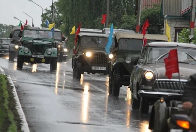Автопробег в Лоев на ретро-автомобилях 