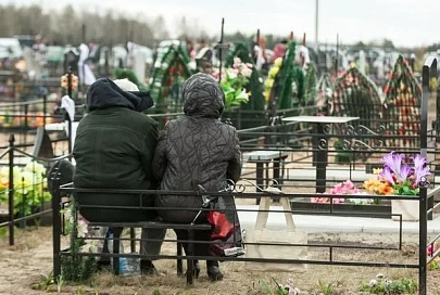 Как пособия на погребение попадают в руки посторонних людей