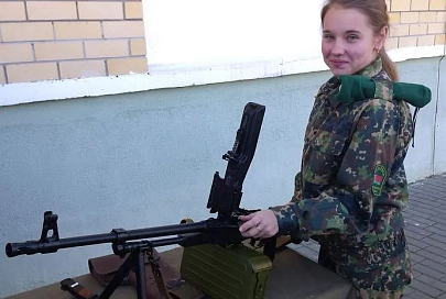 Для школьников из Гомельского района пограничники организовали экскурсию в Лоев