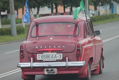 Гомельские энергетики провели очередной автопробег на ретроавтомобилях
