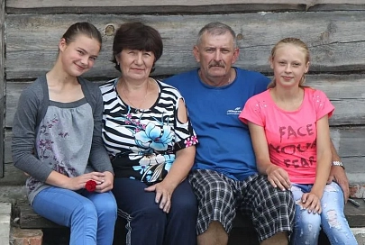 Супруги Скакальские из деревни Шарпиловка Гомельского района личным примером поддерживают изречение о том, что семья — это семь “я” 