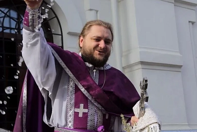 Освящение меда в Свято-Никольском храме в Гомеле