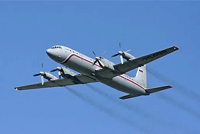 Российский самолет совершил аварийную посадку в Якутии, 8 человек пострадали