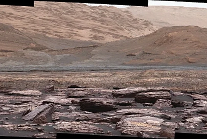 Марсоход Curiosity обнаружил необычные фиолетовые камни на Марсе