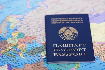 МИД выясняет, находились ли белорусы на борту сбитого в Конго вертолета