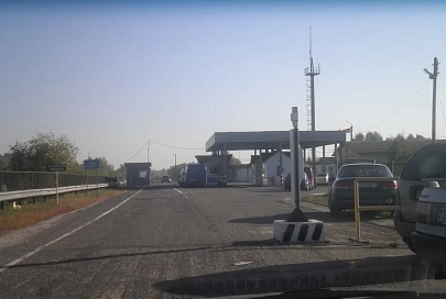 Временно прекращен пропуск на участке белорусско-украинской границы в ПП "Комарин"