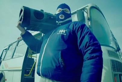 Belavia сняла пародию на клип «Тает лед»