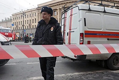 Взрывное устройство обезврежено в жилом доме в Санкт-Петербурге
