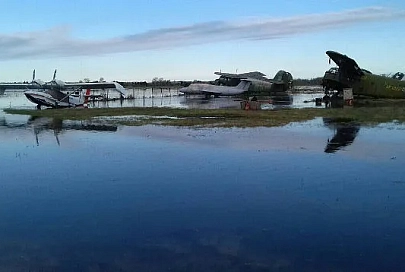 В Тюменской области ушел под воду аэропорт