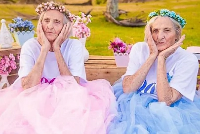 Бразильские сестры-близнецы отпраздновали свое 100-летие необычной фотосессией