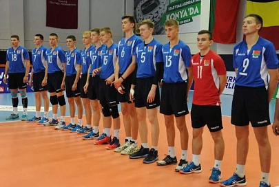 Юношеская сборная Беларуси (U-17) в решающем матче группового этапа ЧЕ уступила россиянам 