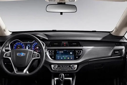 Новый кроссовер Geely: кожаный салон и панорамный люк на крыше