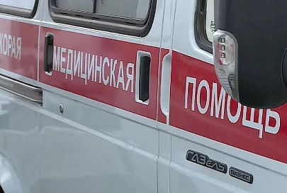 В Санкт-Петербурге автомобиль сбил несколько людей на тротуаре
