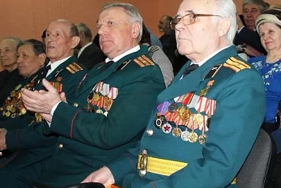 В Мозыре ветераны 33-й гвардейской Свирской Краснознаменной, орденов Суворова, Кутузова и Александра Невского ракетной дивизии отметили 75-летний юбилей