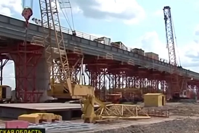 Взорванная часть аварийного моста через Припять станет металлической