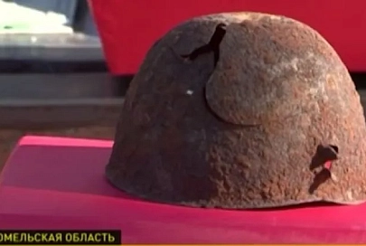 Останки 49 красноармейцев перезахоронили с воинскими почестями под Гомелем