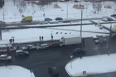 В Гомеле на проспекте Речицком столкнулись четыре автомобиля