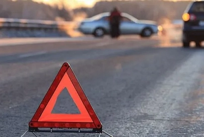 В Гомеле по улице Ильича столкнулись четыре автомобиля. Пострадал пассажир