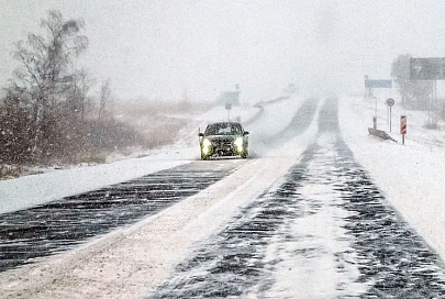 ГАИ призывает водителей быть внимательнее в связи с ухудшением погодных условий
