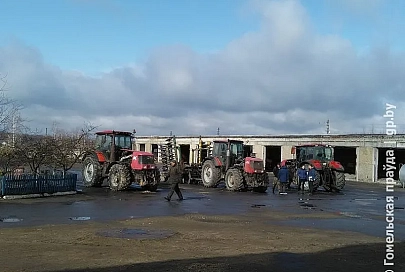 Мобильная группа облисполкома побывала в Буда-Кошелевском районе