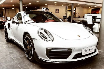 Porsche делает максимум два одинаковых спорткара 911 в год