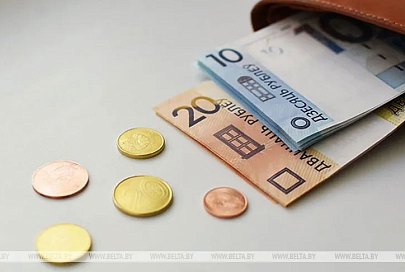Реальные денежные доходы белорусов в январе-августе выросли на 6,8%