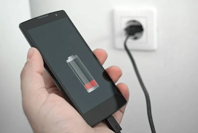 Эксперты назвали приложения-вредители для зарядки Android-смартфонов