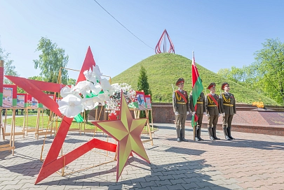 У Кургана Славы в Гомеле прошел торжественный митинг