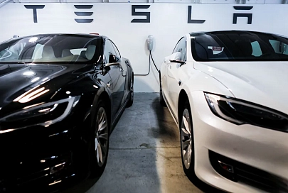 Tesla снизила цены почти на все электромобили